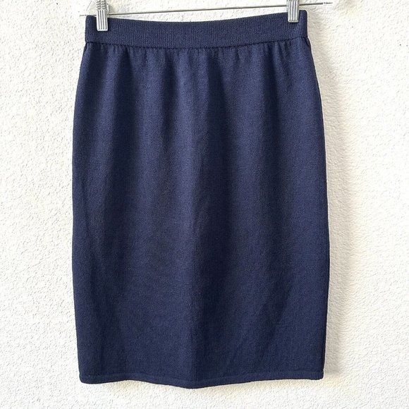 St John Dresses & Skirts - St. John Pencil Skirt Blue Santana Knit Size 6